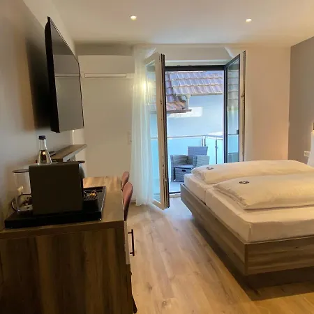 Kosel Garni, Mit Tollen Eröffnungspreisen Und Europa-park Eintrittskarten Garantie Hotel *